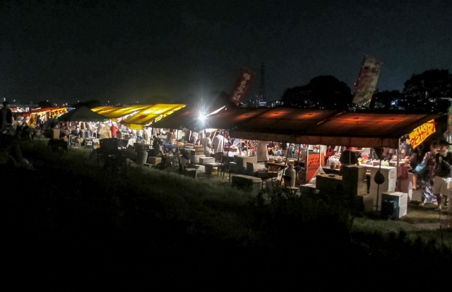 22淀川花火大会良く見える場所と穴場一覧 打ち上げ場所や屋台情報も マニアな毎日